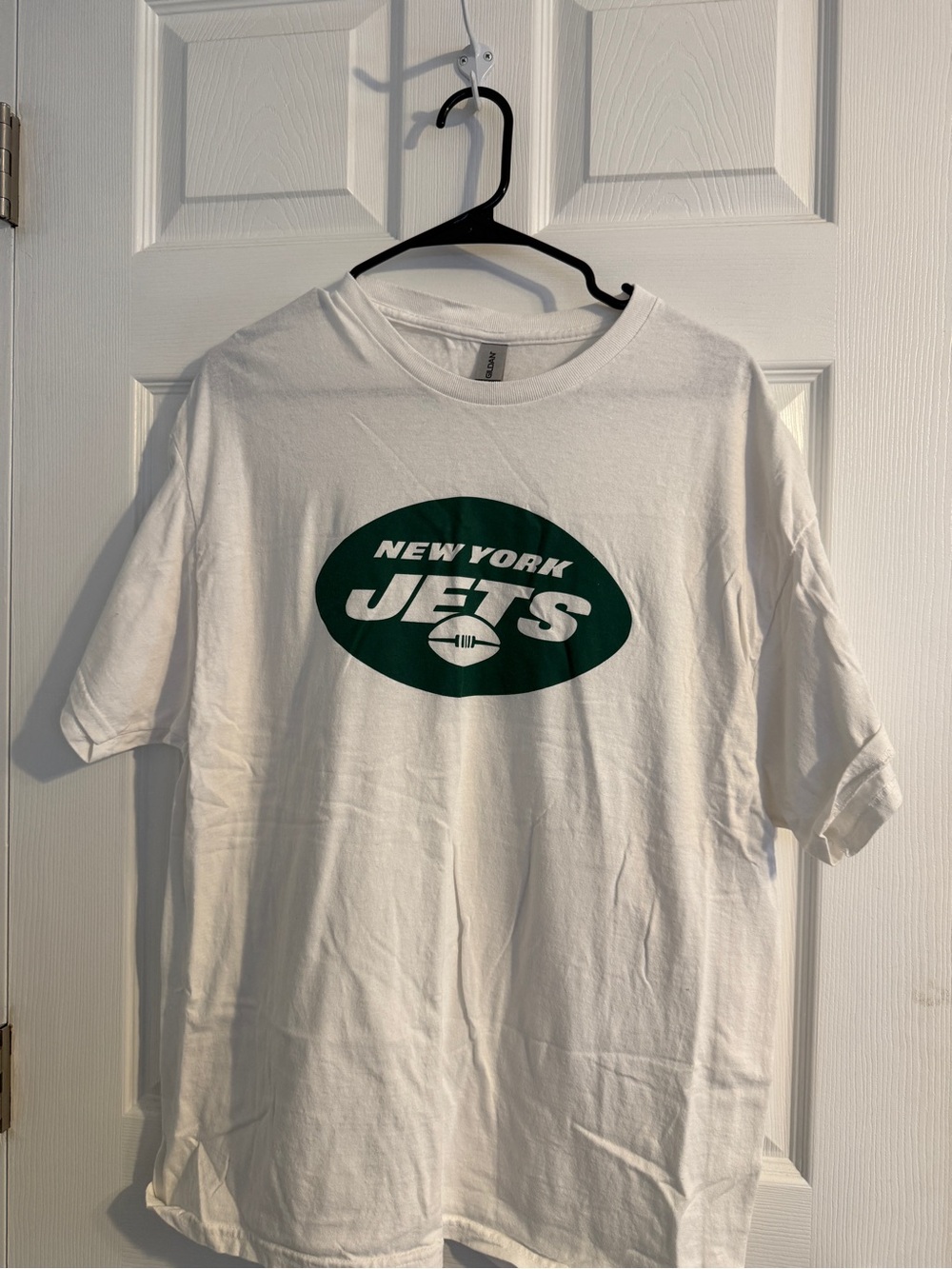 Gildan White Short Sleeve Tee with Dark Green New York Jets Logo